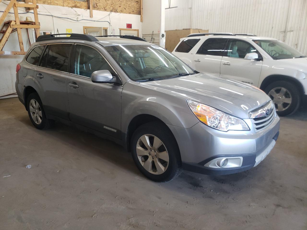 4S4BRCKC8A3359583 2010 Subaru Outback 2.5I Limited