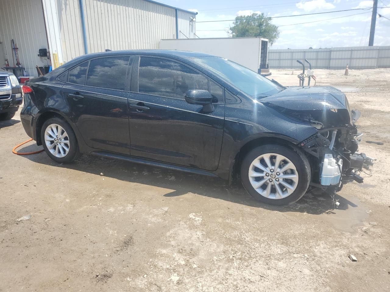 JTDVPMAE6MJ123014 2021 Toyota Corolla Le