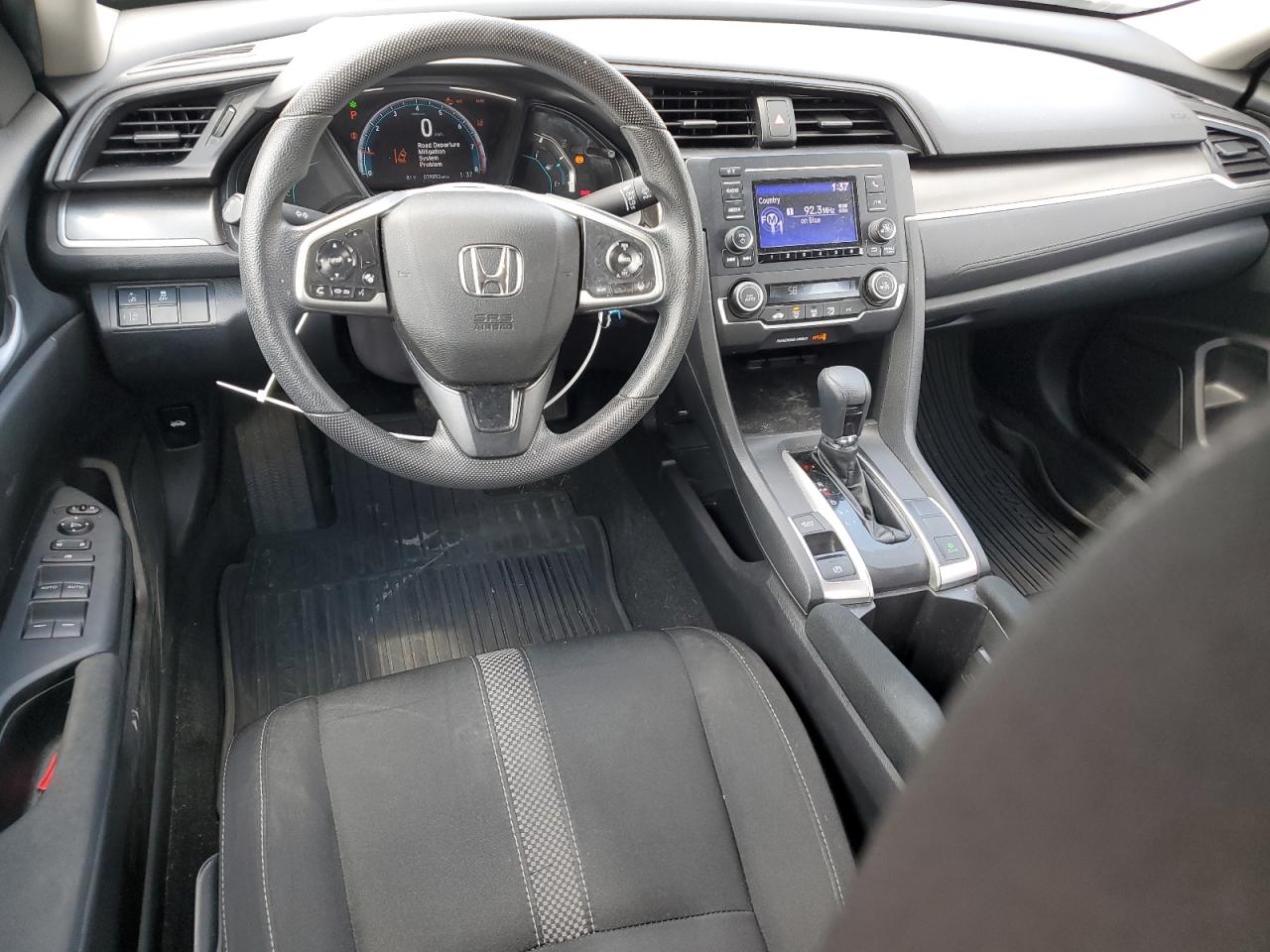 2019 Honda Civic Lx vin: 2HGFC2F6XKH566109