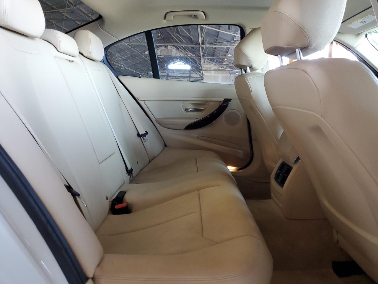 WBA3B1G56ENS80674 2014 BMW 320 I