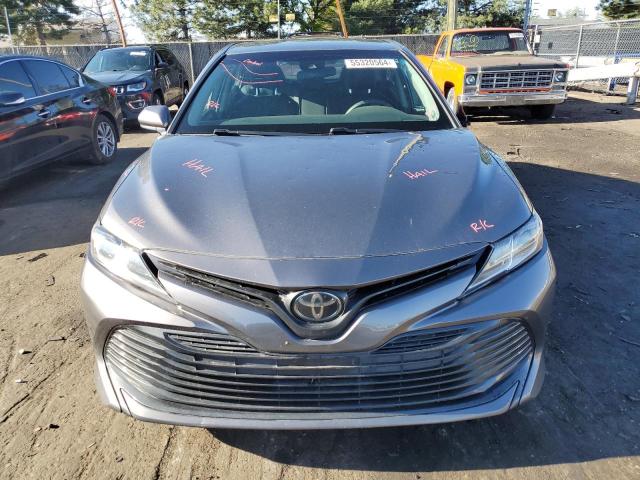 VIN 4T1B11HK0JU625750 2018 Toyota Camry, L no.5