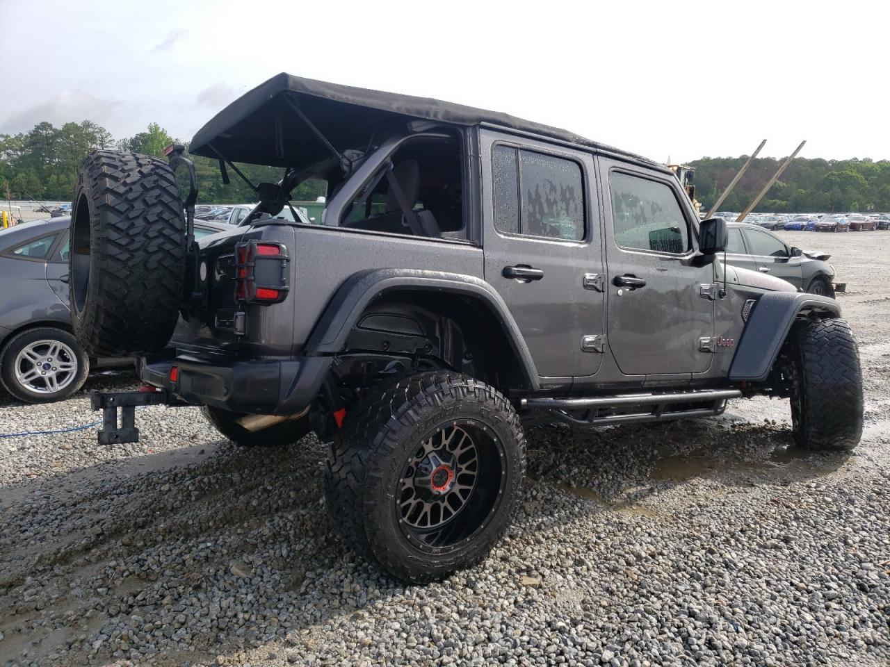 1C4HJXFG2JW187561 2018 Jeep Wrangler Unlimited Rubicon