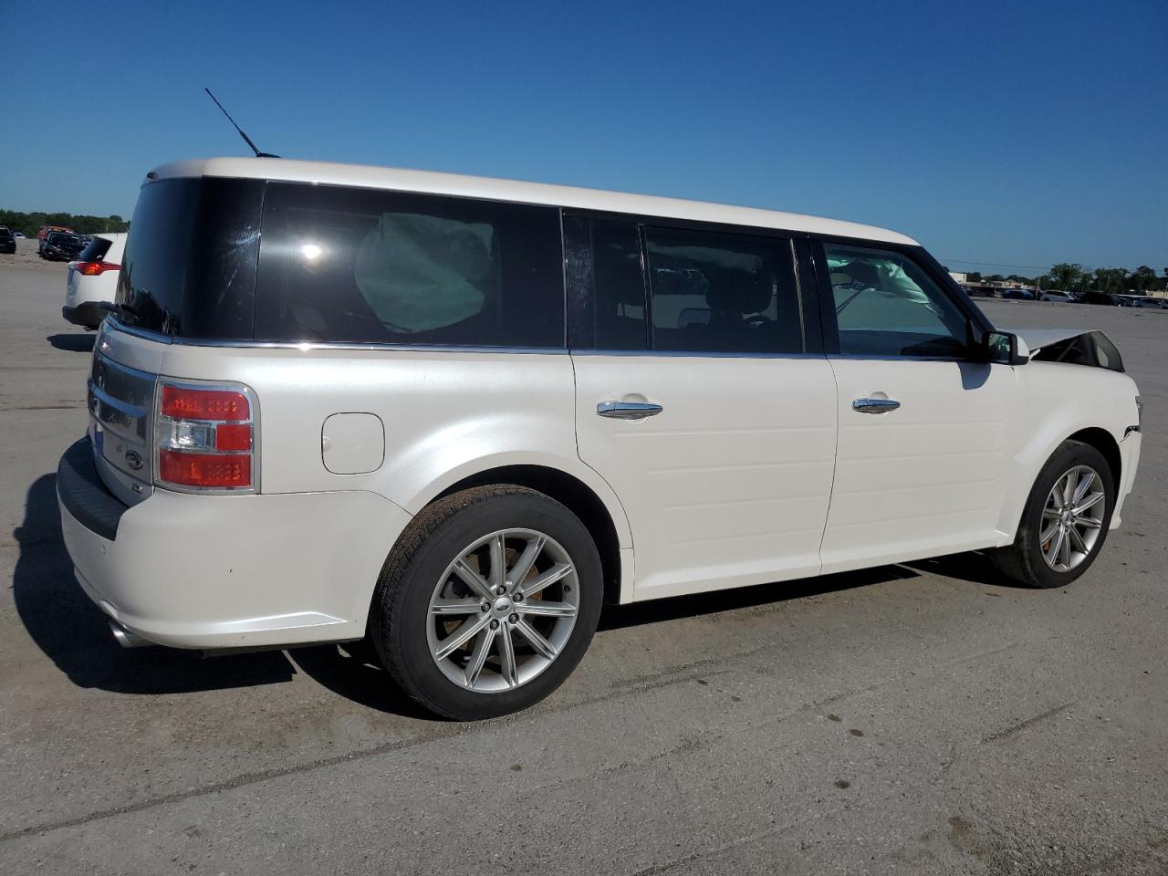 2FMHK6D83HBA06686 2017 Ford Flex Limited