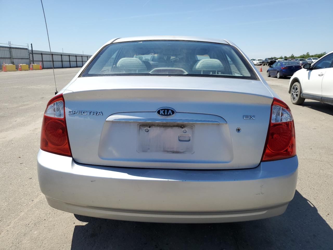 KNAFE122345033225 2004 Kia Spectra Lx