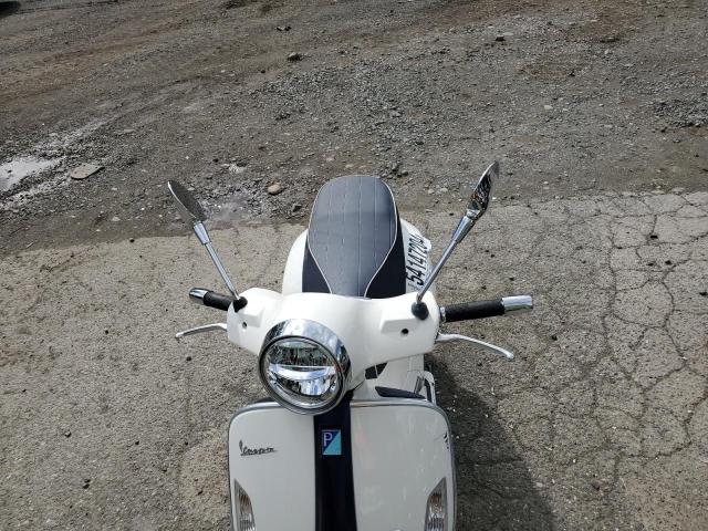 2020 VESPA GTS300 - ZAPMA39M8L5100200