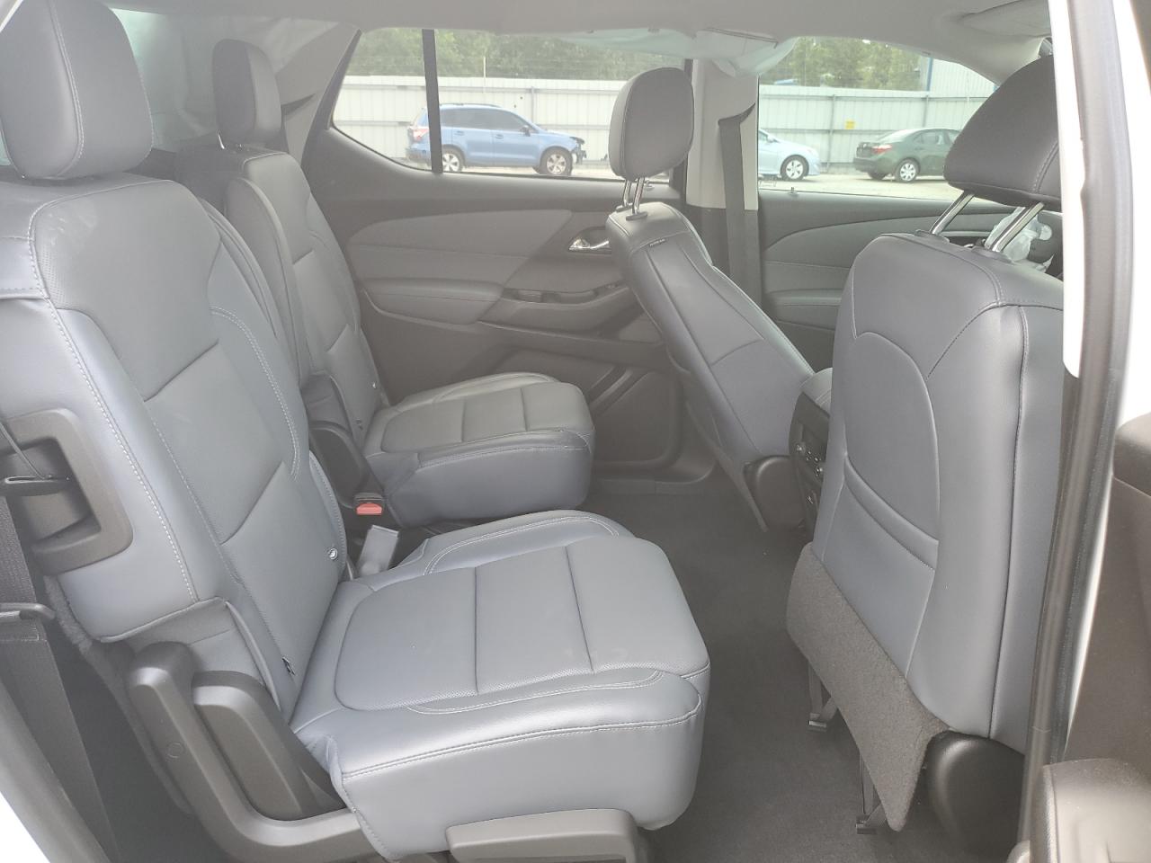 1GNERKKW1JJ237530 2018 Chevrolet Traverse Premier