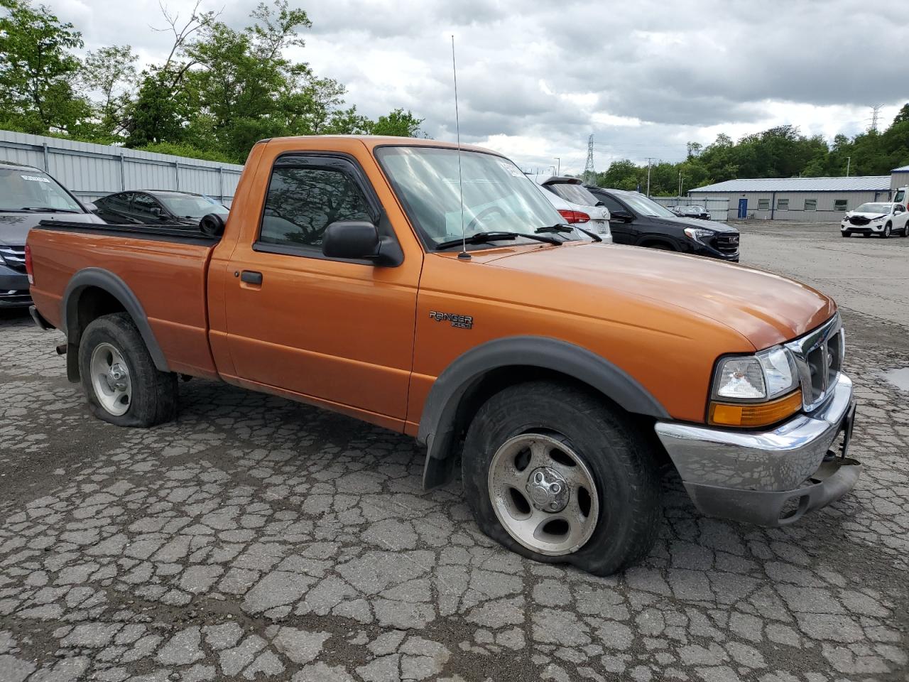 1FTYR11V8YTA18457 2000 Ford Ranger