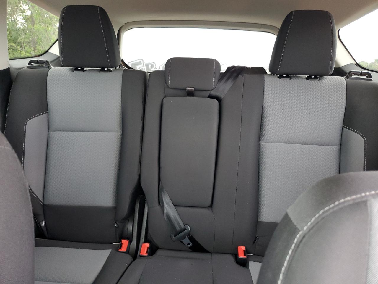 1FMCU9GD5JUC32243 2018 Ford Escape Se