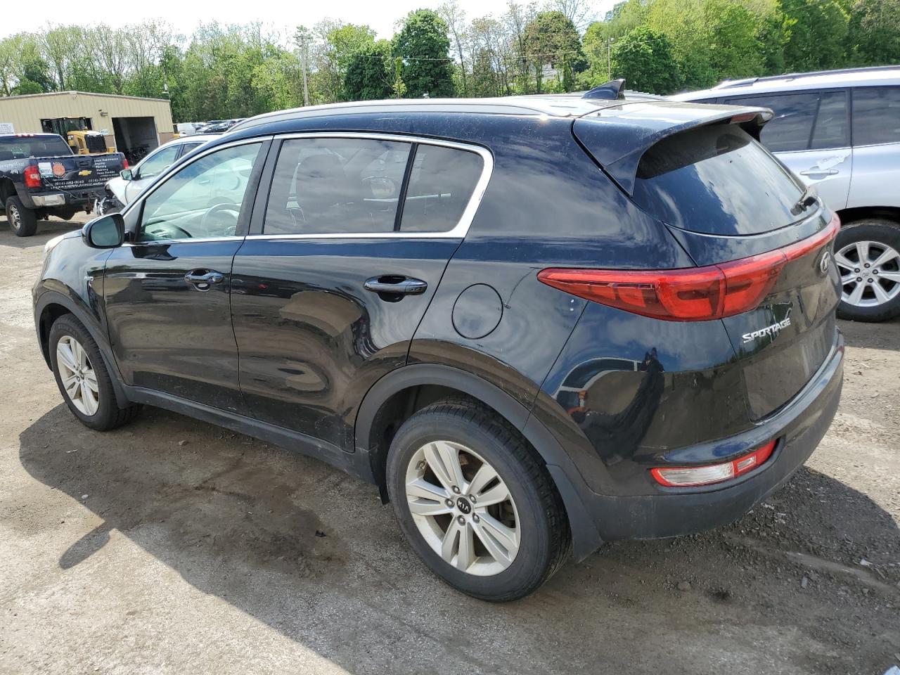 KNDPMCAC4H7238370 2017 Kia Sportage Lx