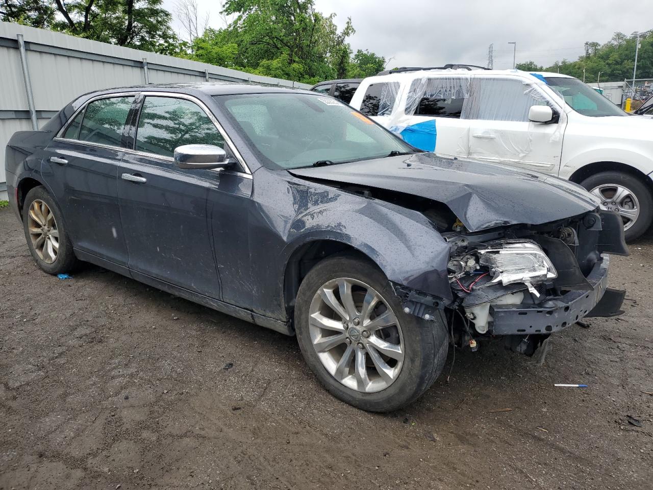 2C3CCAKG7FH854092 2015 Chrysler 300C