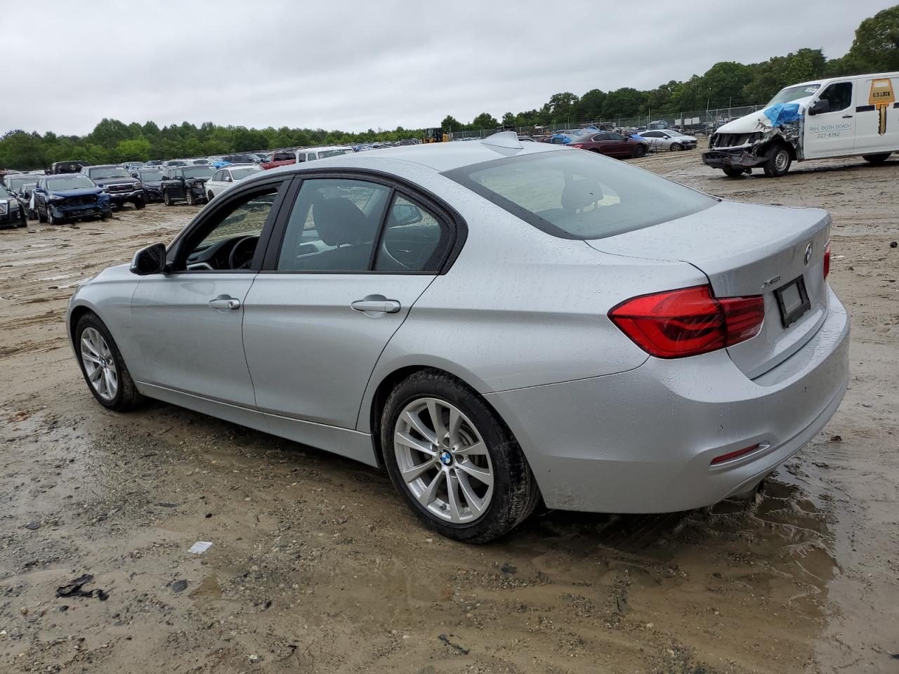 WBA8E5G56HNU41582 2017 BMW 320 Xi