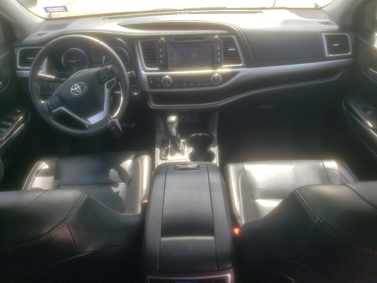 5TDKZRFH4KS567411 2019 Toyota Highlander Se