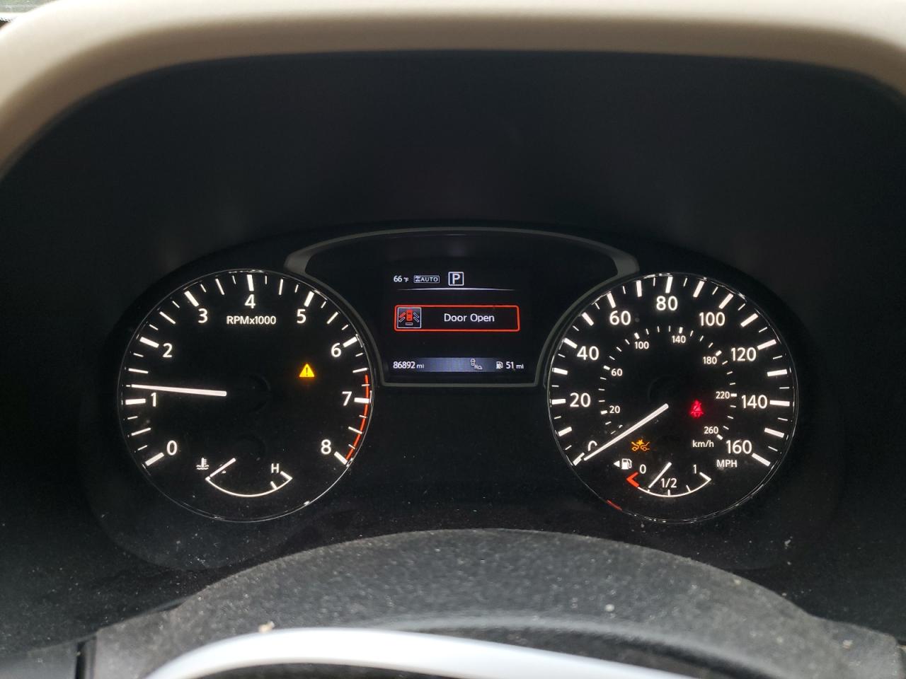 5N1DR2MM1JC616477 2018 Nissan Pathfinder S