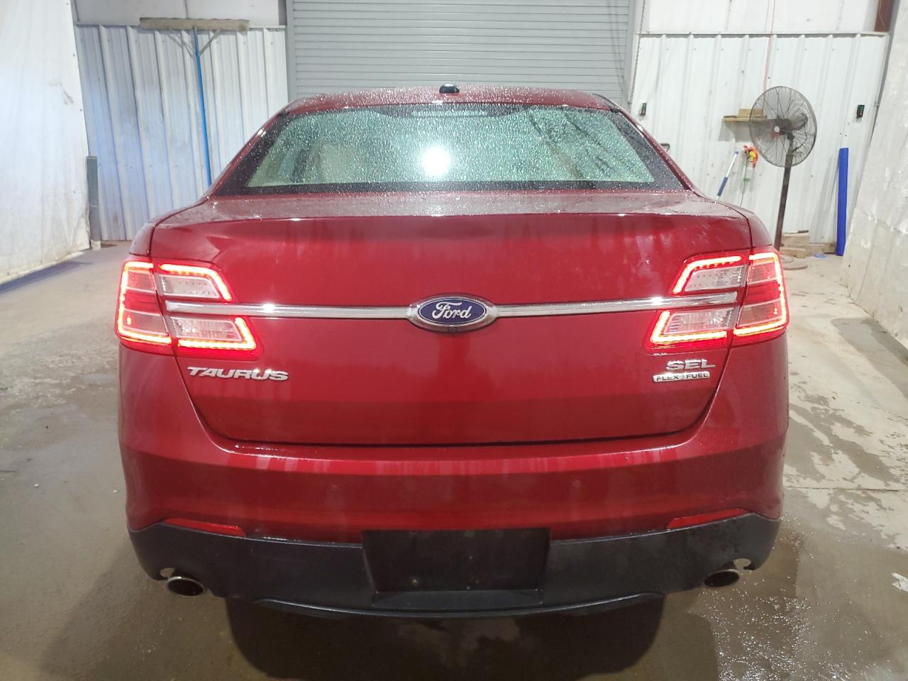 1FAHP2E84FG101668 2015 Ford Taurus Sel