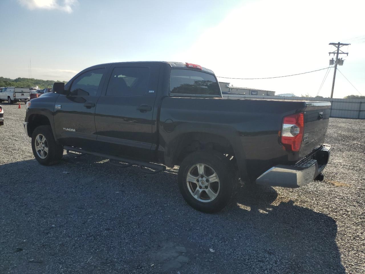 5TFDW5F16FX418172 2015 Toyota Tundra Crewmax Sr5