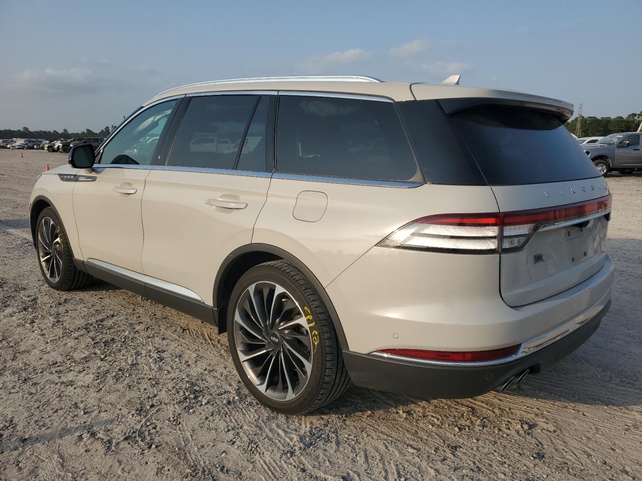 2020 Lincoln Aviator Reserve vin: 5LM5J7WC7LGL34673