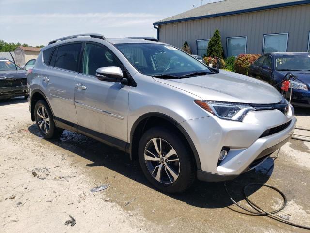 VIN 2T3RFREV7HW587917 2017 Toyota RAV4, Xle no.4