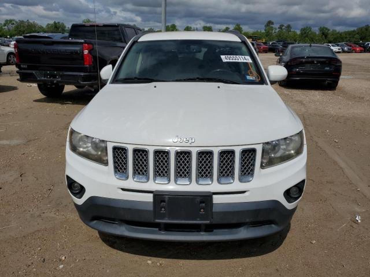 2014 Jeep Compass Latitude vin: 1C4NJDEB5ED699176