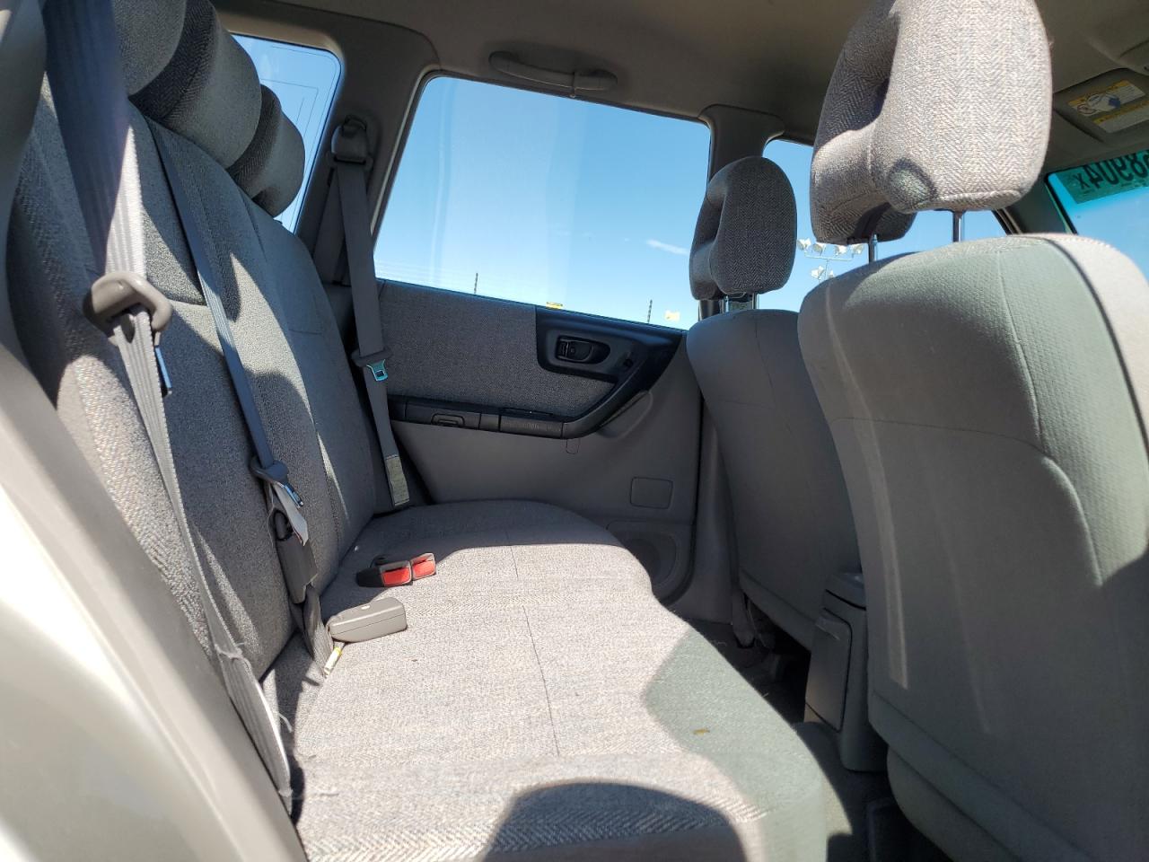 JF1SF635X1H755800 2001 Subaru Forester L