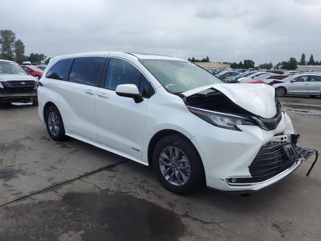 5TDYSKFC9MS029445 Toyota All Models SIENNA XLE 4