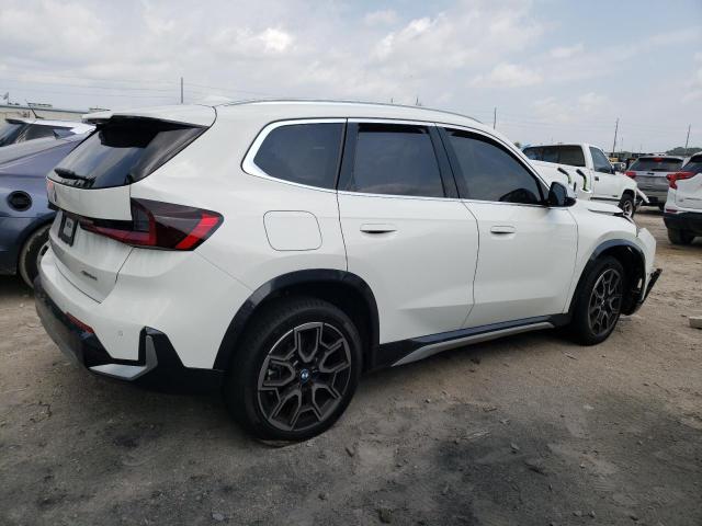 WBX73EF0XP5V94428 BMW X1 XDRIVE2 3