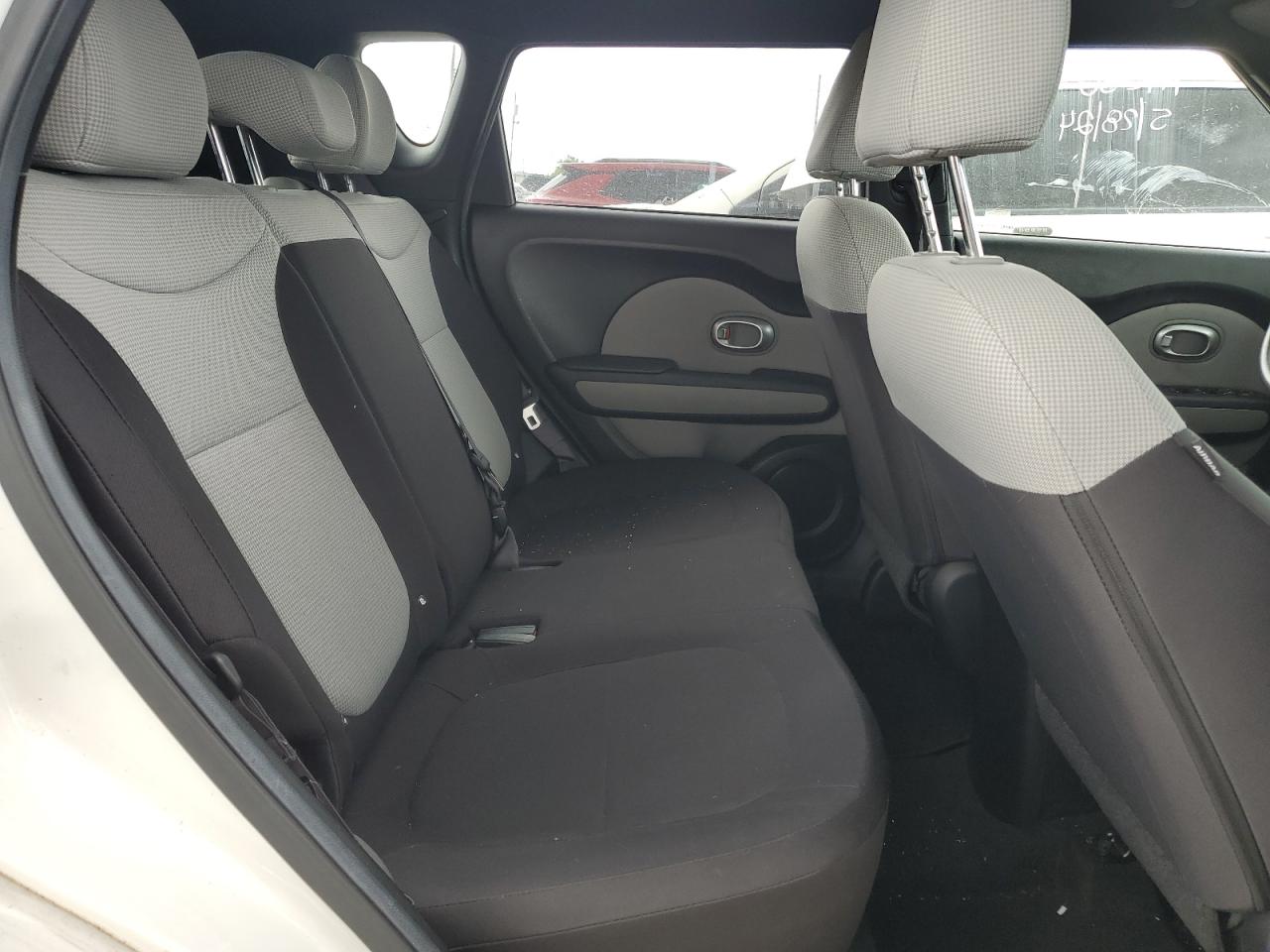 KNDJN2A20F7125162 2015 Kia Soul