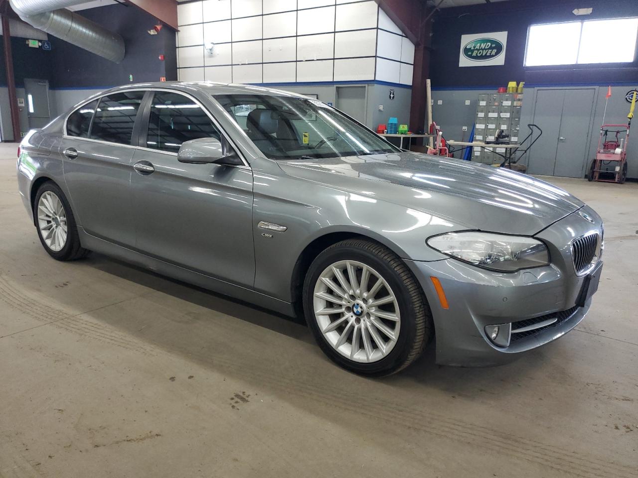 WBAFU7C56BDU55040 2011 BMW 535 Xi