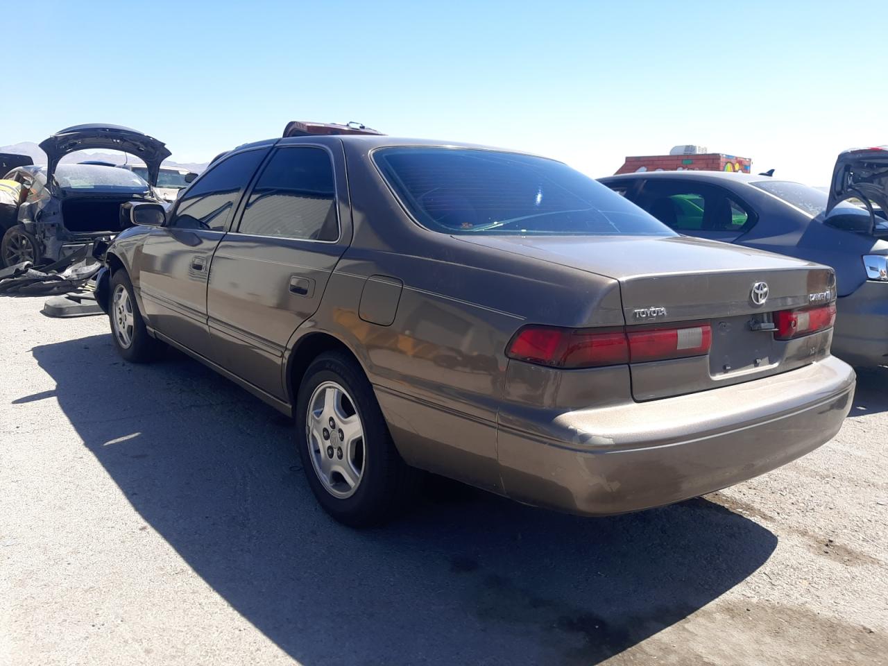 JT2BF28K6X0168706 1999 Toyota Camry Le