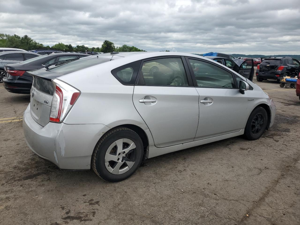 JTDKN3DU0D5568041 2013 Toyota Prius