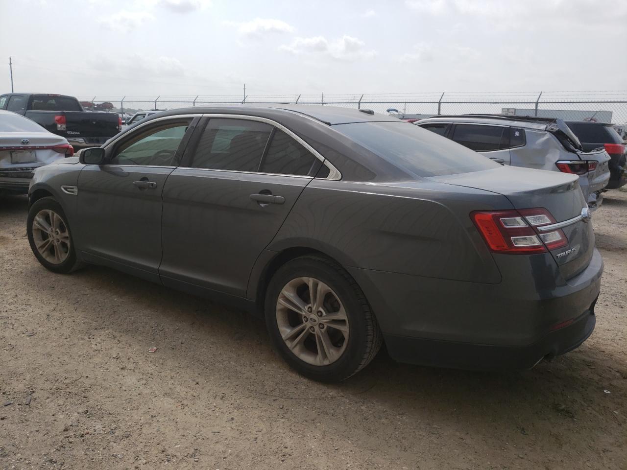 1FAHP2E82FG142722 2015 Ford Taurus Sel