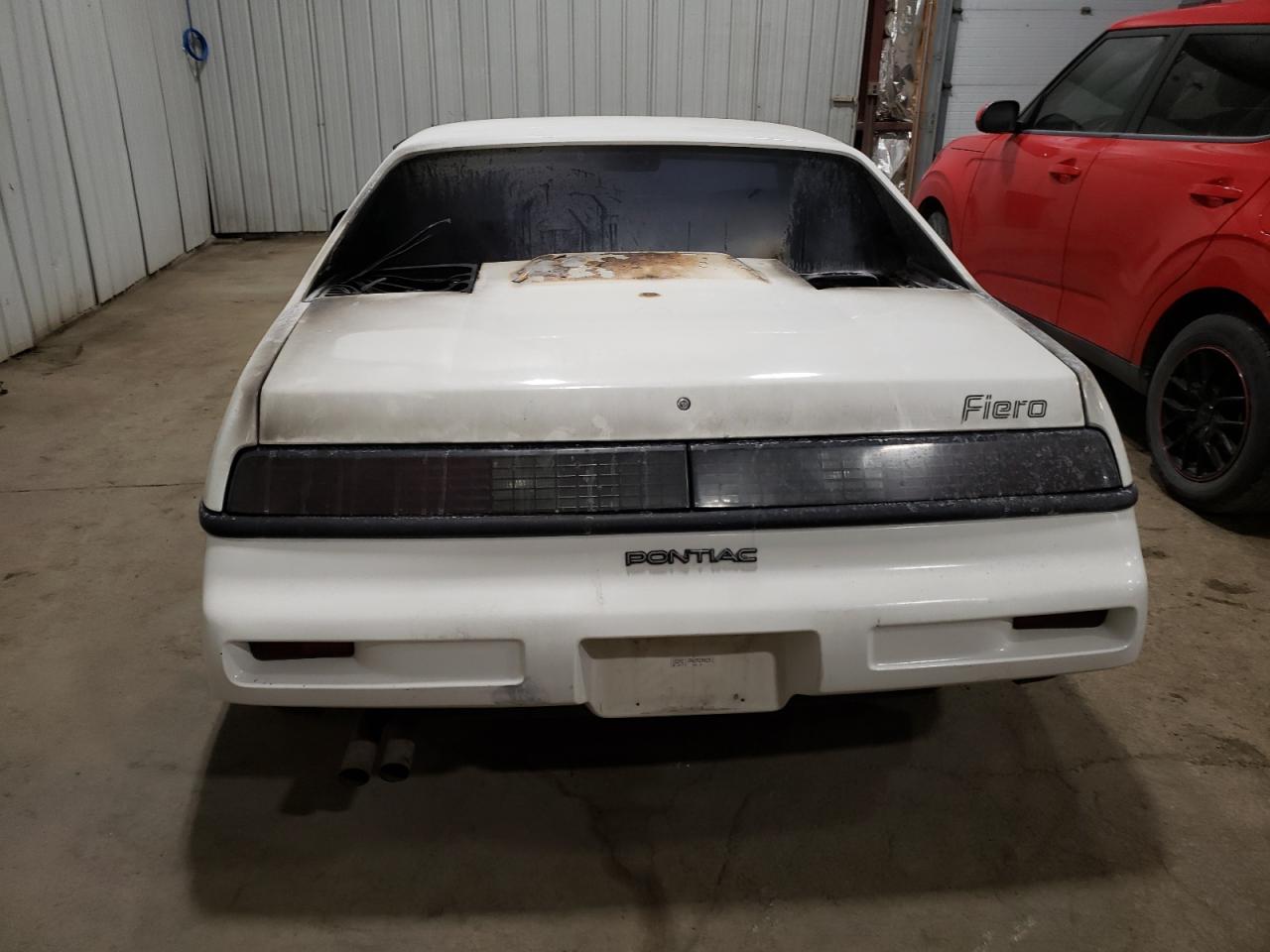 1G2PE11R4JP200251 1988 Pontiac Fiero