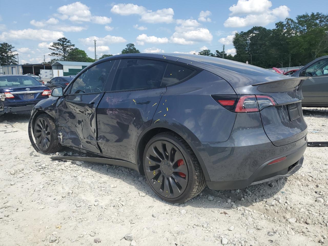 7SAYGDEF6PF848532 2023 Tesla Model Y