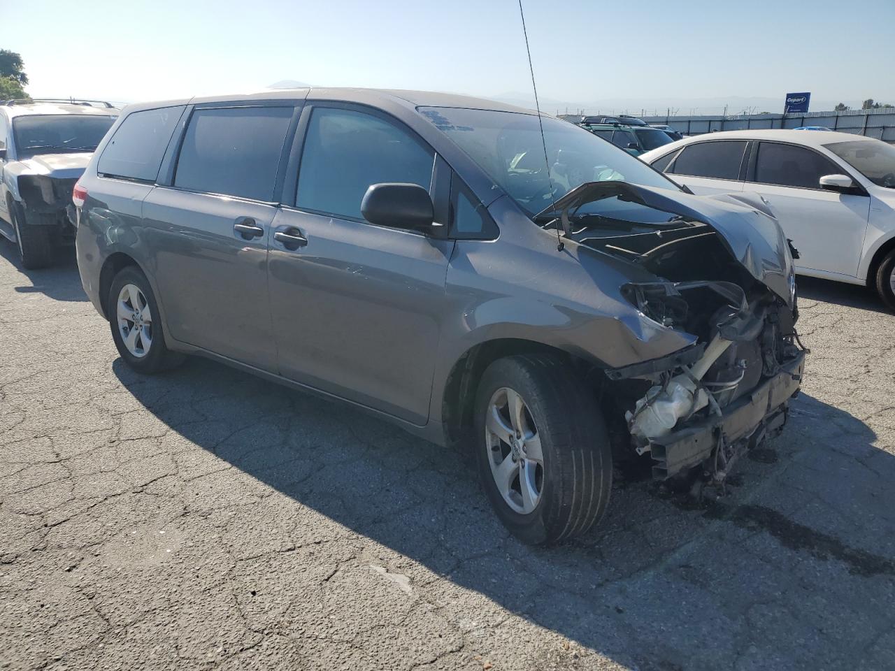 5TDKA3DC0BS004965 2011 Toyota Sienna Base