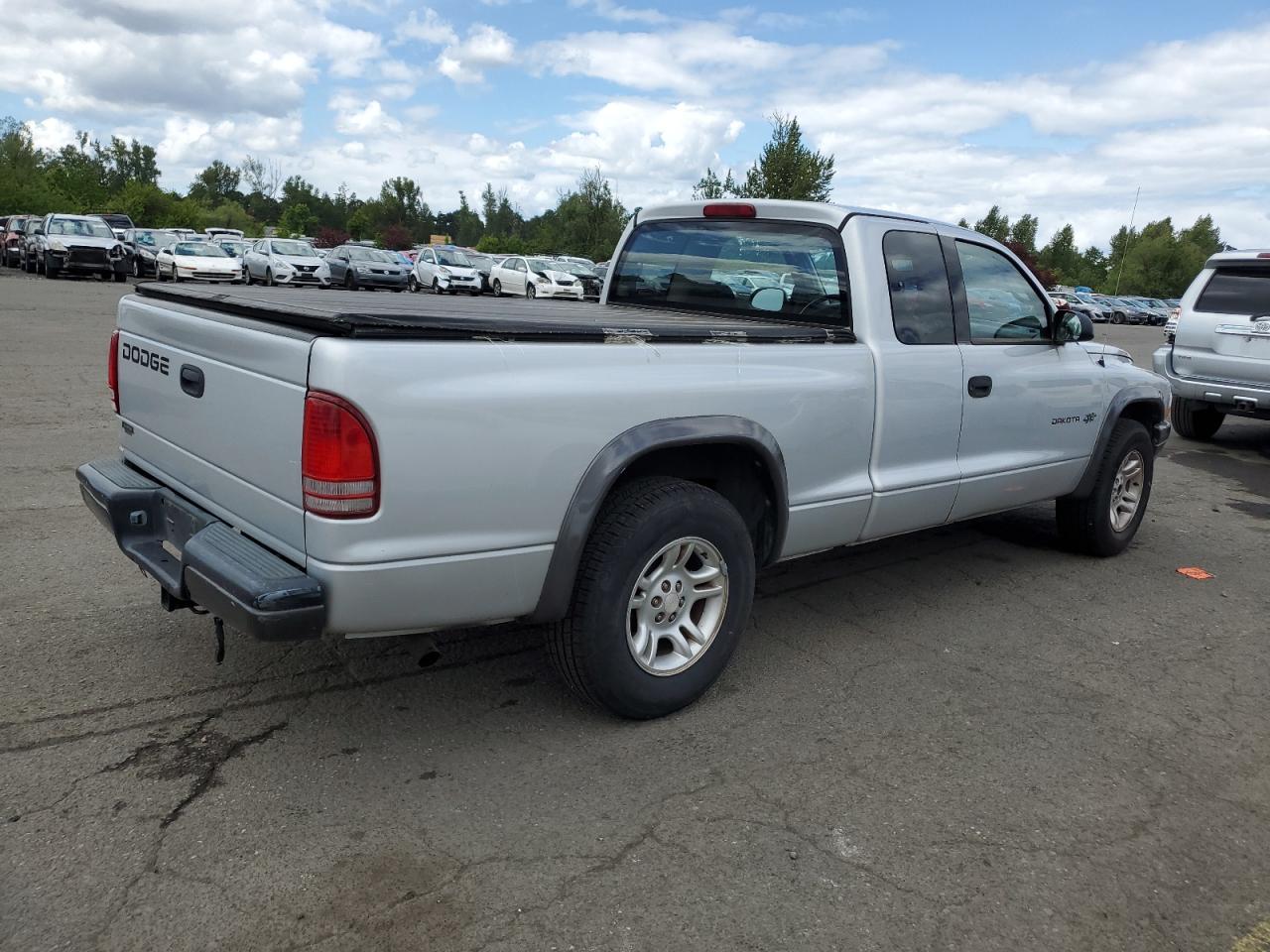 1B7GL12X02S710660 2002 Dodge Dakota Base