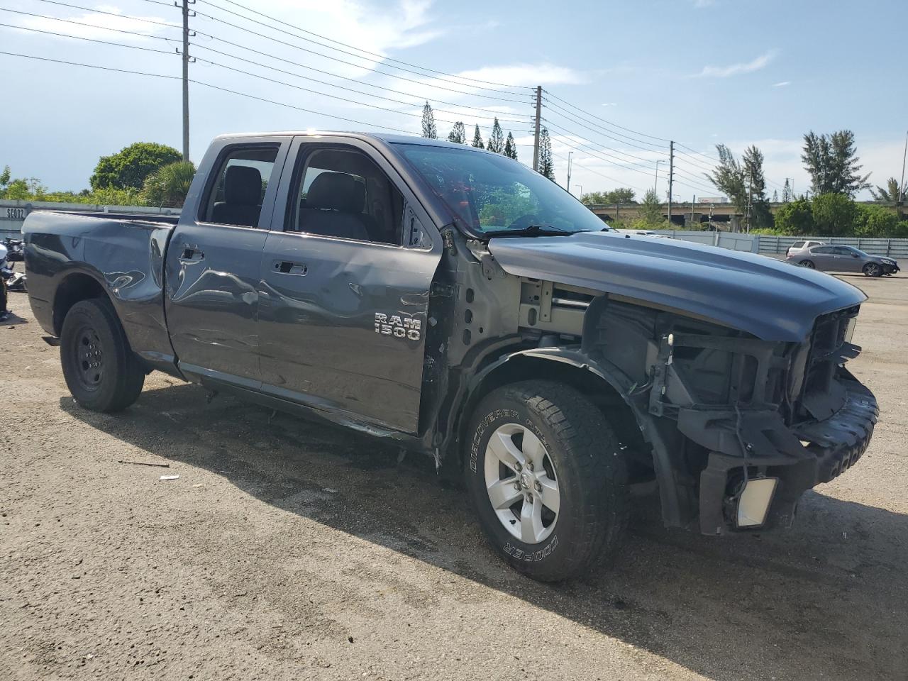 1C6RR6FT4JS299653 2018 Ram 1500 St