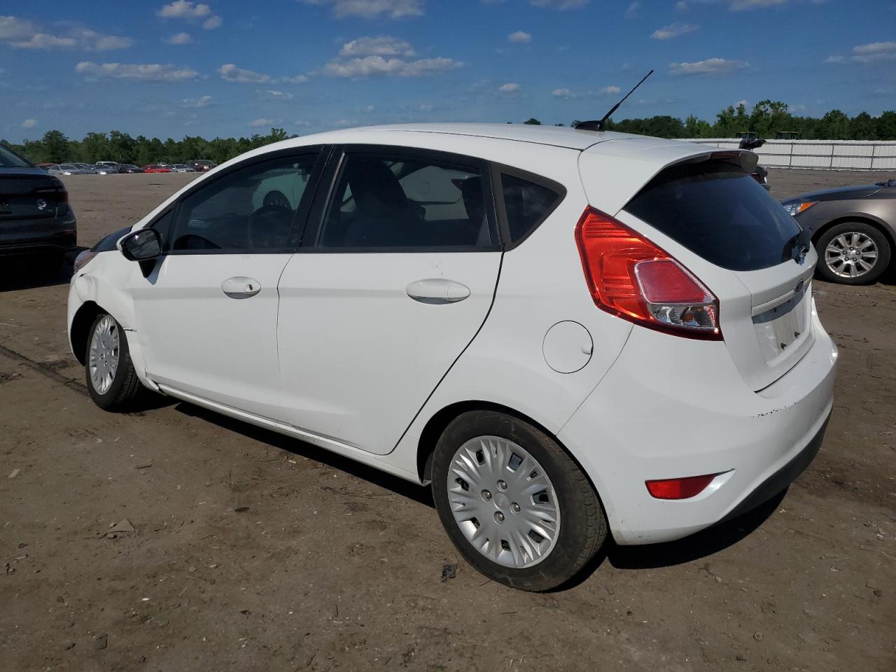 3FADP4TJ3EM212877 2014 Ford Fiesta S