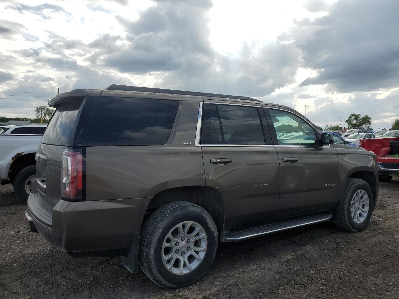 2015 GMC Yukon Slt vin: 1GKS2BKCXFR532466