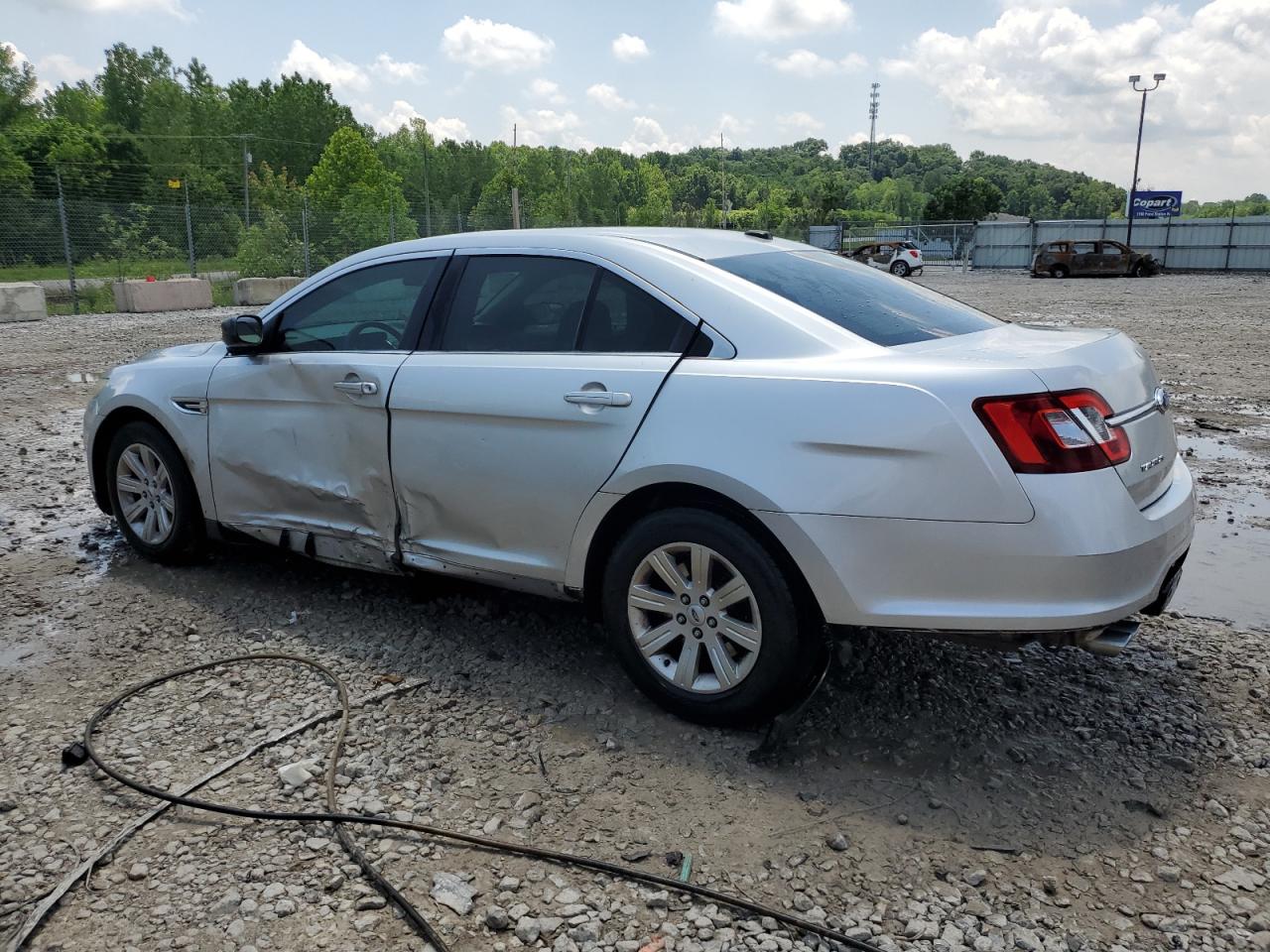 1FAHP2DW3BG179854 2011 Ford Taurus Se