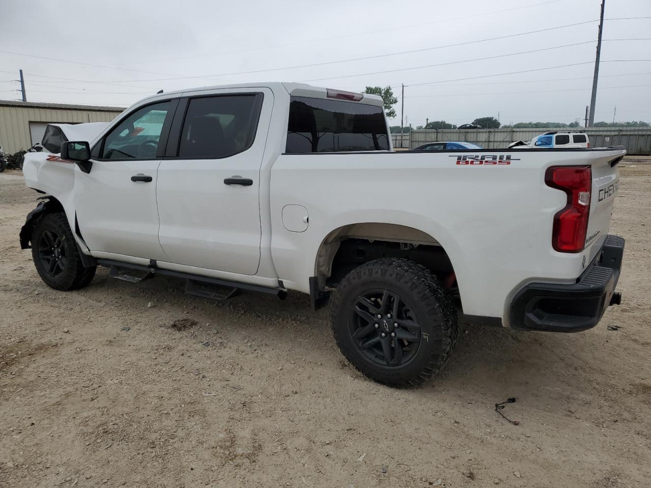 2021 Chevrolet Silverado K1500 Trail Boss Custom vin: 3GCPYCEF9MG351173