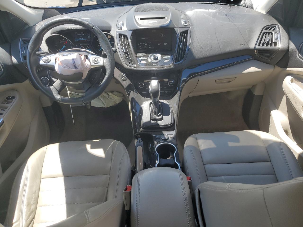 1FMCU9J96EUC67402 2014 Ford Escape Titanium