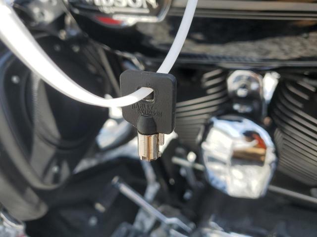 2010 HARLEY-DAVIDSON FLHTCU 1HD1FC419AB625606