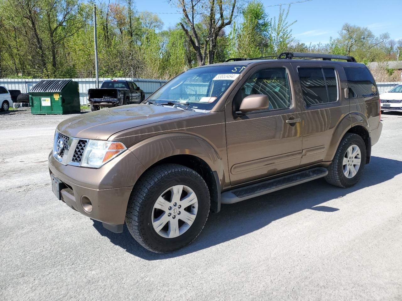 5N1AR18W55C743196 2005 Nissan Pathfinder Le