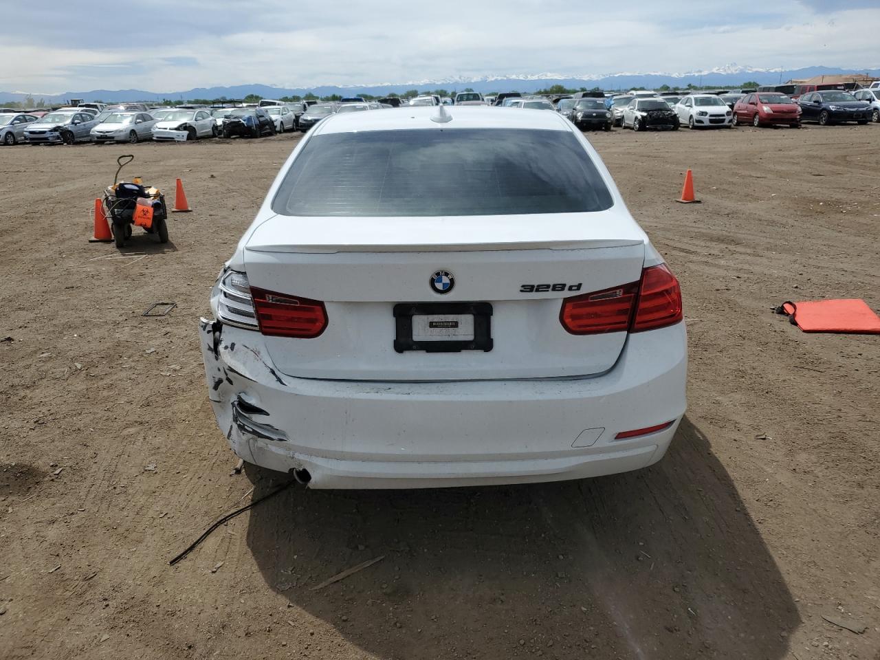 WBA3D3C56EK157308 2014 BMW 328 D