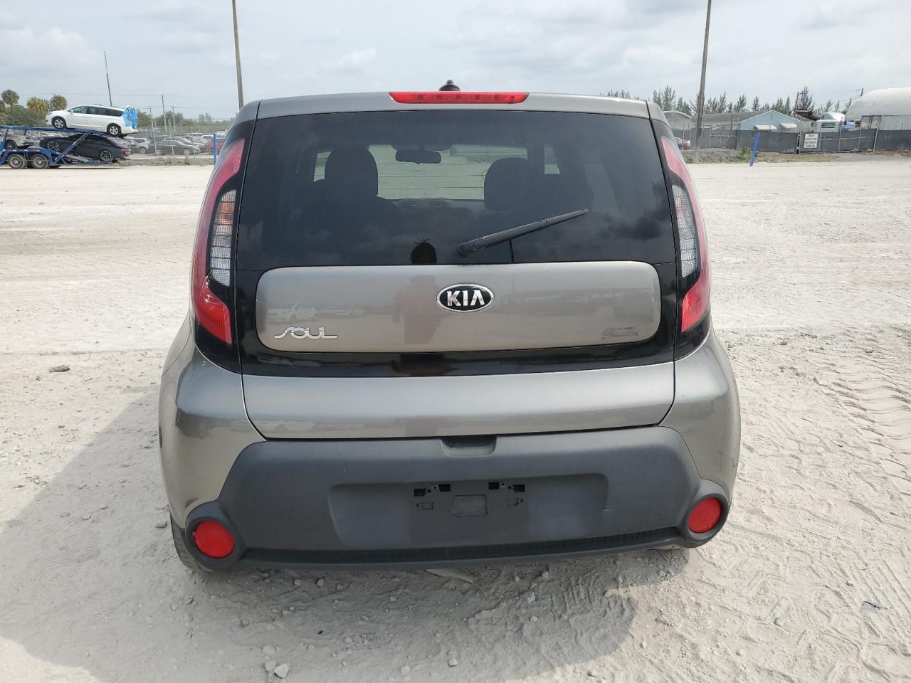 2016 Kia Soul vin: KNDJN2A28G7367165