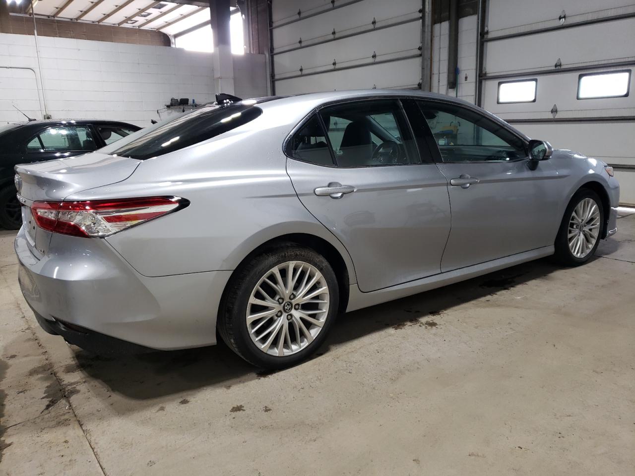 4T1B11HK4KU751756 2019 Toyota Camry L