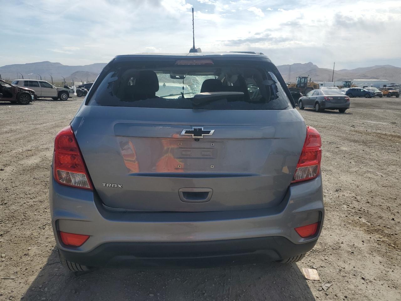 3GNCJKSB6LL180684 2020 Chevrolet Trax Ls