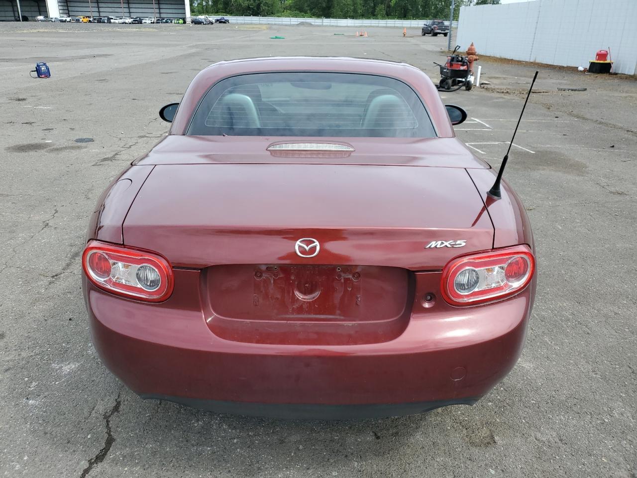 JM1NC2MF6B0215991 2011 Mazda Mx-5 Miata