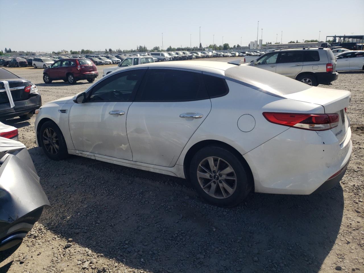 2016 Kia Optima Lx vin: KNAGT4L30G5117154