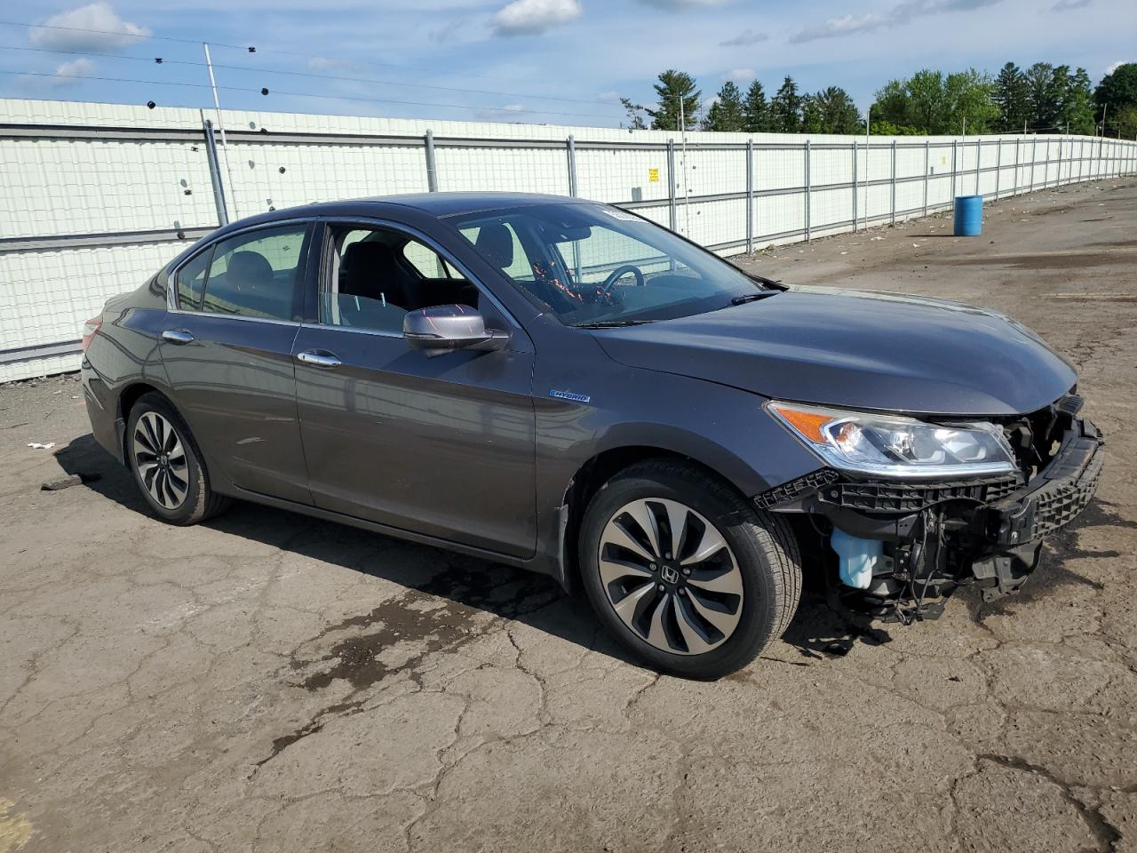 JHMCR6F31HC009693 2017 Honda Accord Hybrid