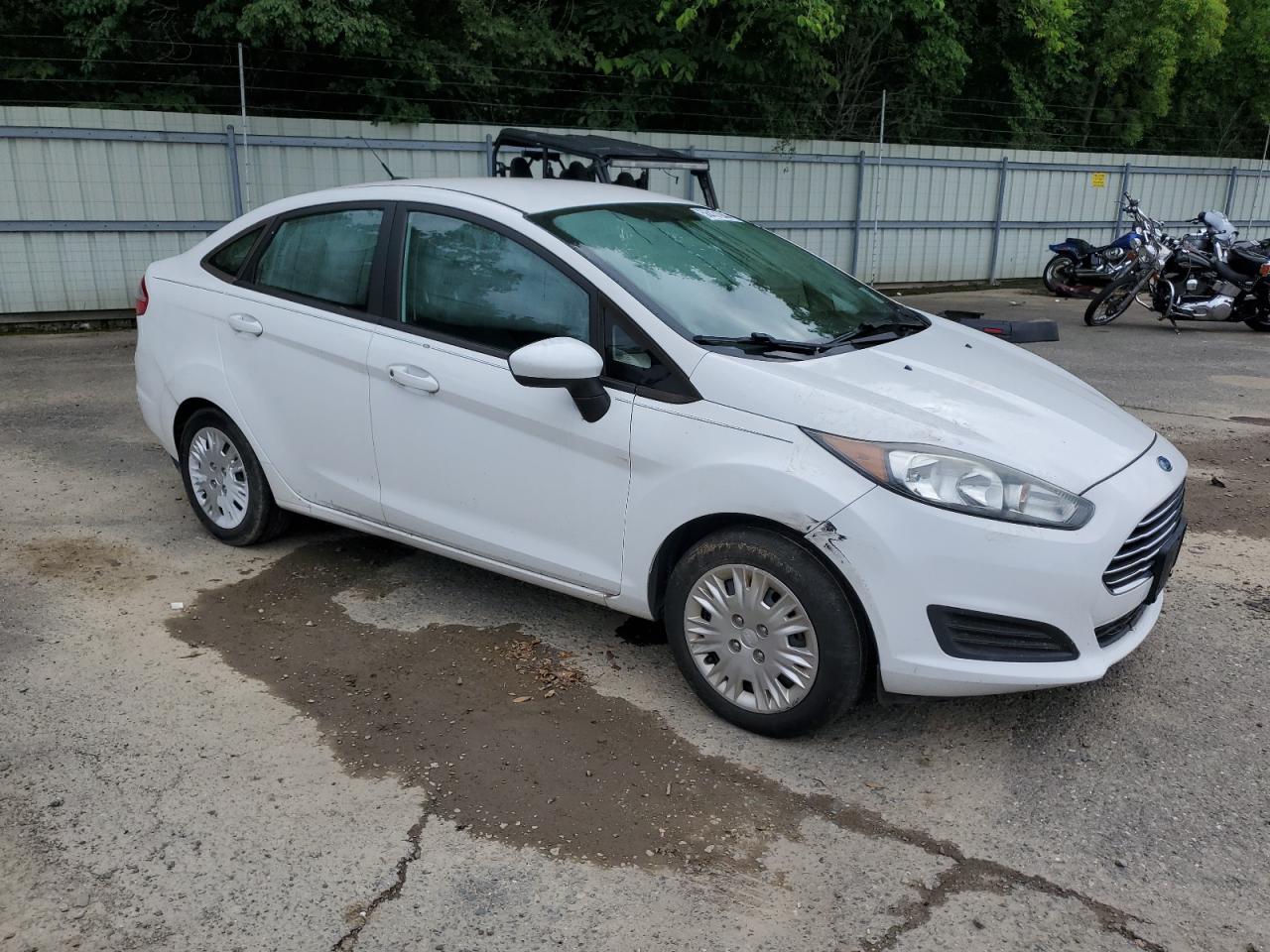 3FADP4AJ5FM223335 2015 Ford Fiesta S